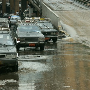 منخفض جوي عميق يؤثر على مصر .. رياح عاتية و أمطار و طقس بارد جداً