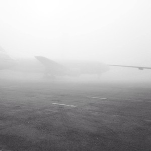 ارتفاع فرص تشكل الضباب في السهول والطرق الصحراوية خلال ليالي بداية الأسبوع