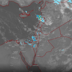تحديث الساعة 5 فجراً - غيوم ملامسة لسطح الارض وهطولات مطرية متفرقة