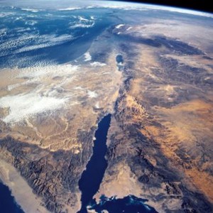 العقبة .. أجواء مُغبرة ليلاً متبوعة بفرصة أمطار رعدية غزيرة فجر وصباح الخميس