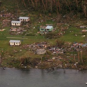 إعصار وينستون يترك عشرات الآلآف دون مأوى 