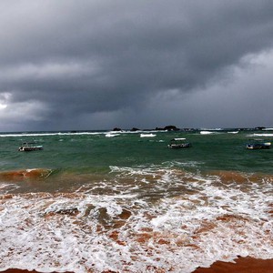 سلطنة عمان | حالة من عدم الاستقرار الجوي تؤثر على سواحل خليج عمان اعتبارًا من الخميس