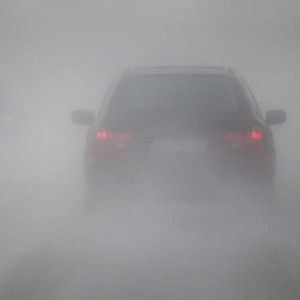 إدارة السير تحذر مستخدمي طريق المطار من الضباب الكثيف