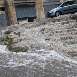 الدفاع المدني يدعو المواطنين للحيطة والحذر خلال التقلبات الجوية 