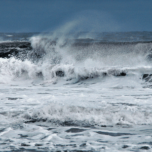 طقس قطر | اشتداد رياح البوارح نهار الأربعاء وبحر مضطرب