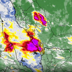 تحديث 12:54م | أمطار رعدية غزيرة متوقعة على جازان بعد قليل