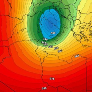 منخفض آخر مُرفق بكتلة هوائية أكثر برودة (قطبية المنشأ) على تونس وشرق الجزائر