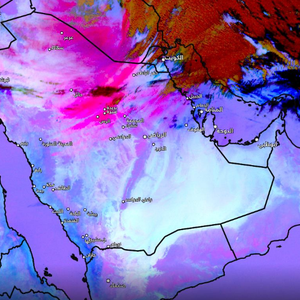 تحديث 3:50م | عاصفة رملية جدارية تعبر أجواء حفر الباطن بعد قليل