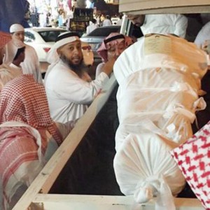 "سجين سعودي تائب" يموت وهو صائم في المسجد الحرام خلال تأدية العمرة