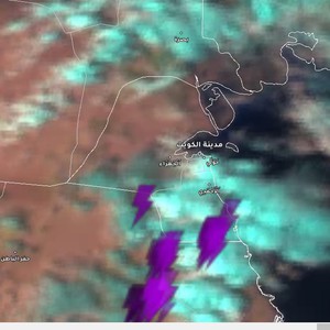 الكويت - تحديث الساعة 4:00 عصراً | سُحب ركامية على محافظة الأحمدي وزخات من الأمطار يصحبها الرعد أحياناً