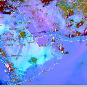 السعودية - تحديث الساعة 5:00 مساءً | تكونات للسُحب الرعدية على مرتفعات غرب المملكة وغُبار واتربة مثارة على اجزاء من شمال المملكة