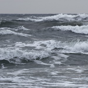 Urgent The southern shore road was closed due to the collapse of part of it