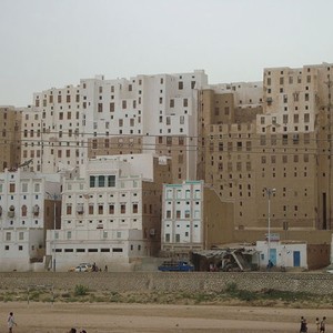 مدينة يمنية بنيت فيها أول ناطحات السحاب في التاريخ قبل 600 عاماً 