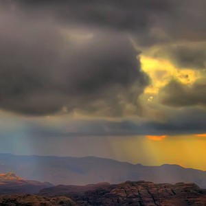 طقس الاثنين: بارد وغائم جزئي.. وزخات محلية من المطر متوقعة