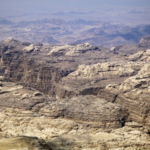 الصُغرى في جبال الشراه تتدنى إلى 12 مئوية فقط