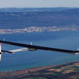 الطائرة سولار إمبلس 2 تهبط في اليابان لسوء الاحوال الجوية