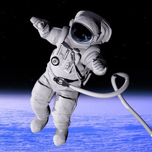 كيف يغسل رواد الفضاء أيديهم في ظل انعدام الجاذبية في الفضاء ؟ شاهدوا الفيديو 