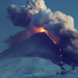 علماء يؤكدون: غبار من "كامتشاتكا" الروسية سيغطي القطب الشمالي