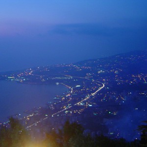 الأجواء الحارّة الى اشتداد وذروة ارتفاع الحرارة الثلاثاء