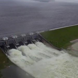 تكساس.. تحذيرات من انهيار السدود بسبب "هارفي"