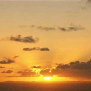 بعد وصولها الى ذروتها الإثنين، تراجع طفيف على الموجة الحارة الثلاثاء قبل انحسارها الأربعاء والخميس