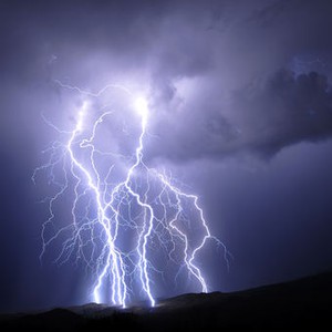 تحذير من تجدد السحب الرعدية على غرب البلاد اليوم 