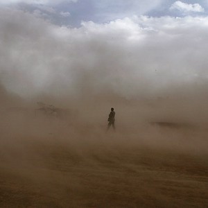 السعودية | استمرار تأثير الطقس المغبر على رابغ وينبع وجدة حتى يوم الجمعة بالتزامن مع نشاط رياح الصبا 