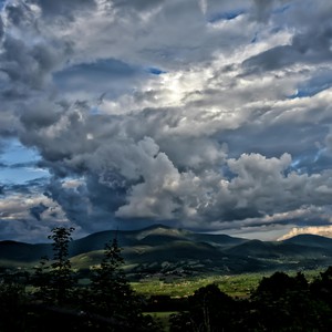 المغرب العربي | منخفض جوي يترافق بكتلة هوائية باردة يؤثر على أجزاء من الجزائر وتونس وليبيا (تفاصيل)