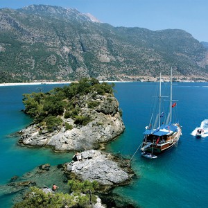 مناطق سياحية في تركيا تزداد روعة بفصل الخريف