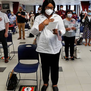 أعداد قياسية لحالات الإصابة بكورونا في كل مناطق العالم