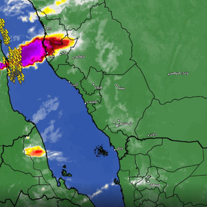 السعودية | استمرار تشكل السحب الرعدية قبالة سواحل جدة مع فرصة لامتدادها نحو السواحل على فترات