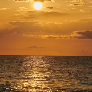 هام | تراجع كبير متوقع في تأثير الرياح القوية والموجات الغبارية عن المملكة اعتباراً من السبت