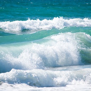  تحذير من اضطراب البحر في الخليج العربي من السبت وحتى الإثنين