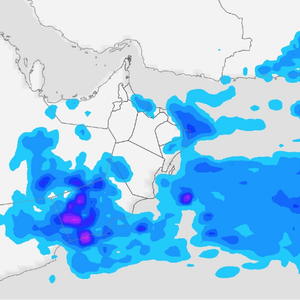 سلطنة عُمان | ليلة ماطرة تنتظر ظفار والأمطار تشتد غداً