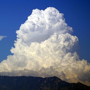 طقس الاحد : زخات رعدية من المطر مُحتملة شمال البلاد مع توقع تشكل الضباب ليلاً 