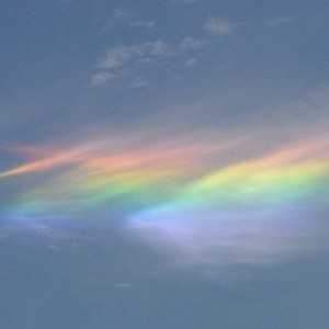 شاهد بالصور : قوس النار..ظاهرة طبيعية رائعة فما هو سببها؟