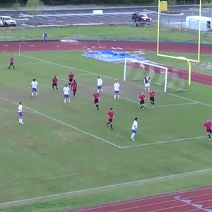 طُلاب مدرسة يُسجلون أحد أجمل الأهداف في تاريخ كرة القدم