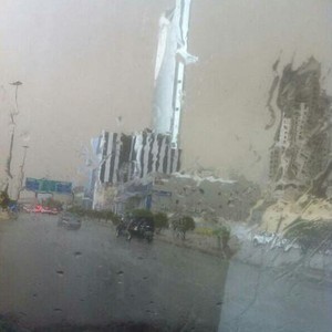 بالصور: امطار غزيرة على أجزاء واسعة من العاصمة الرياض  