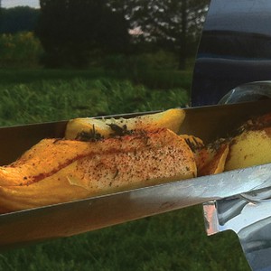 للرحلات والسفر: فرن يعمل بالطاقة الشمسية