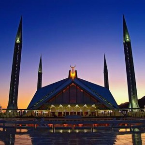 بالصور: مسجد الملك فيصل باسلام اباد..تحفة معمارية حقيقة 