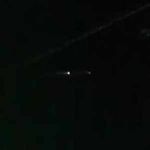 فيديو : جسم مضيء يلمع في سماء جدة  