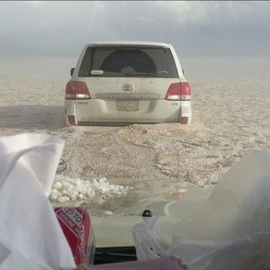 عاصفة البرد ..مشاهد تاريخية لن تشاهد مثلها إلا في حائل 