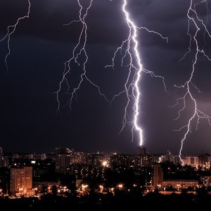 شاهد أقوى العواصف الرعدية لهذا العام حتى الآن