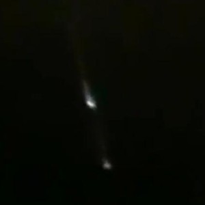 فيديو : الجسم المضيء كما ظهر في سماء المدينة المنورة 