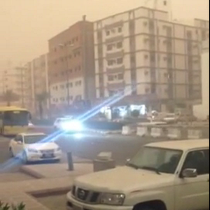 شاهد العاصفة الرملية التي أثرت على مكة المكرمة اليوم