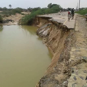 شاهد قوة "ميغ" الذي ضرب جزيرة سقطرى اليمنية