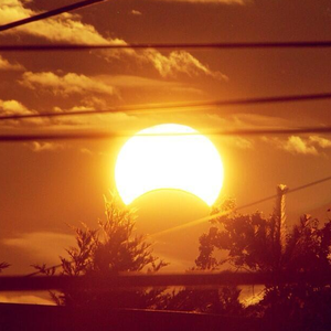 صور كسوف الشمس من حول العالم