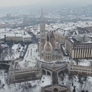 شاهد روعة الثلوج في بودابست من السماء