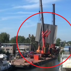 بالفيديو: رافعة في هولندا تهدم 20 منزلا وتجرح 20 شخصا