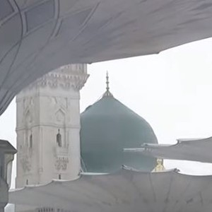 السعودية | مشاهد للأمطار الغزيرة الآن في الحرم النبوي